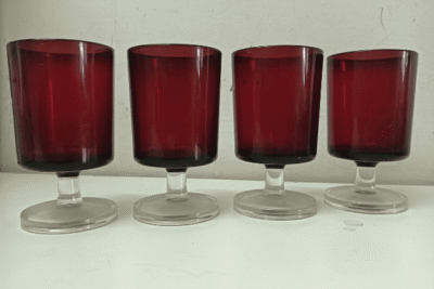 סט 4 כוסות יין/קוקטייל Ruby Red - מבית Luminarc, צרפת