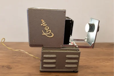 מקרן שקופיות סובייטי Svet DM-2 משנות ה־60
