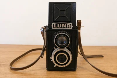 מצלמת TLR סובייטית LUNA