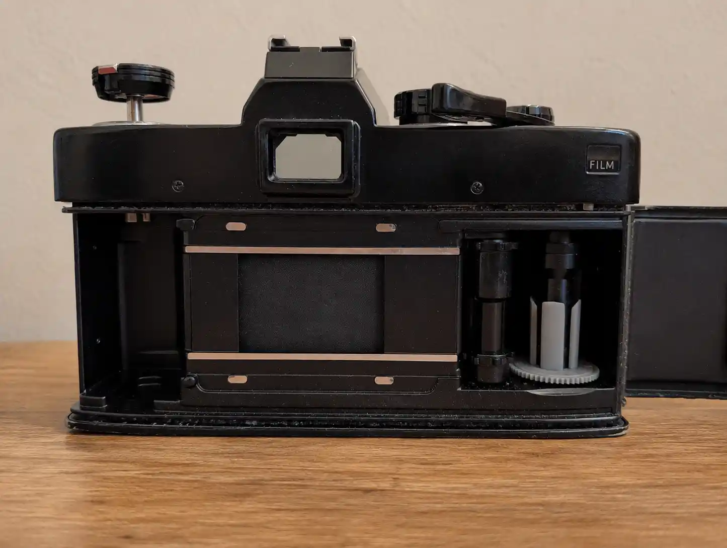מצלמת פילם בדרך לפיתוח וסריקה