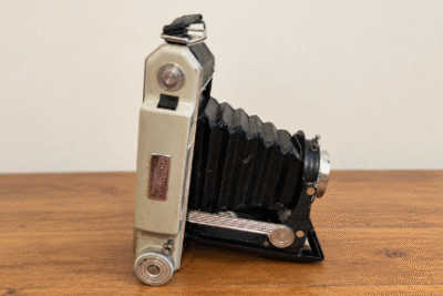 מצלמת קודאק מתקפלת Kodak 4,5 Modèle 34 משנות ה-50
